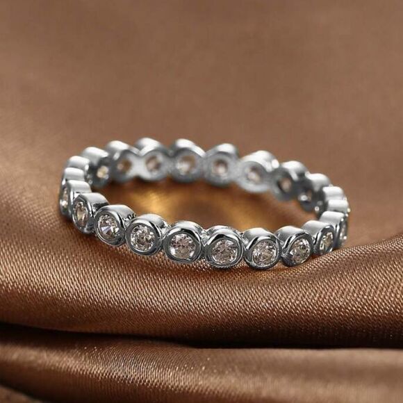 Anthropologie Jewelry - Bezel eternity ring N730